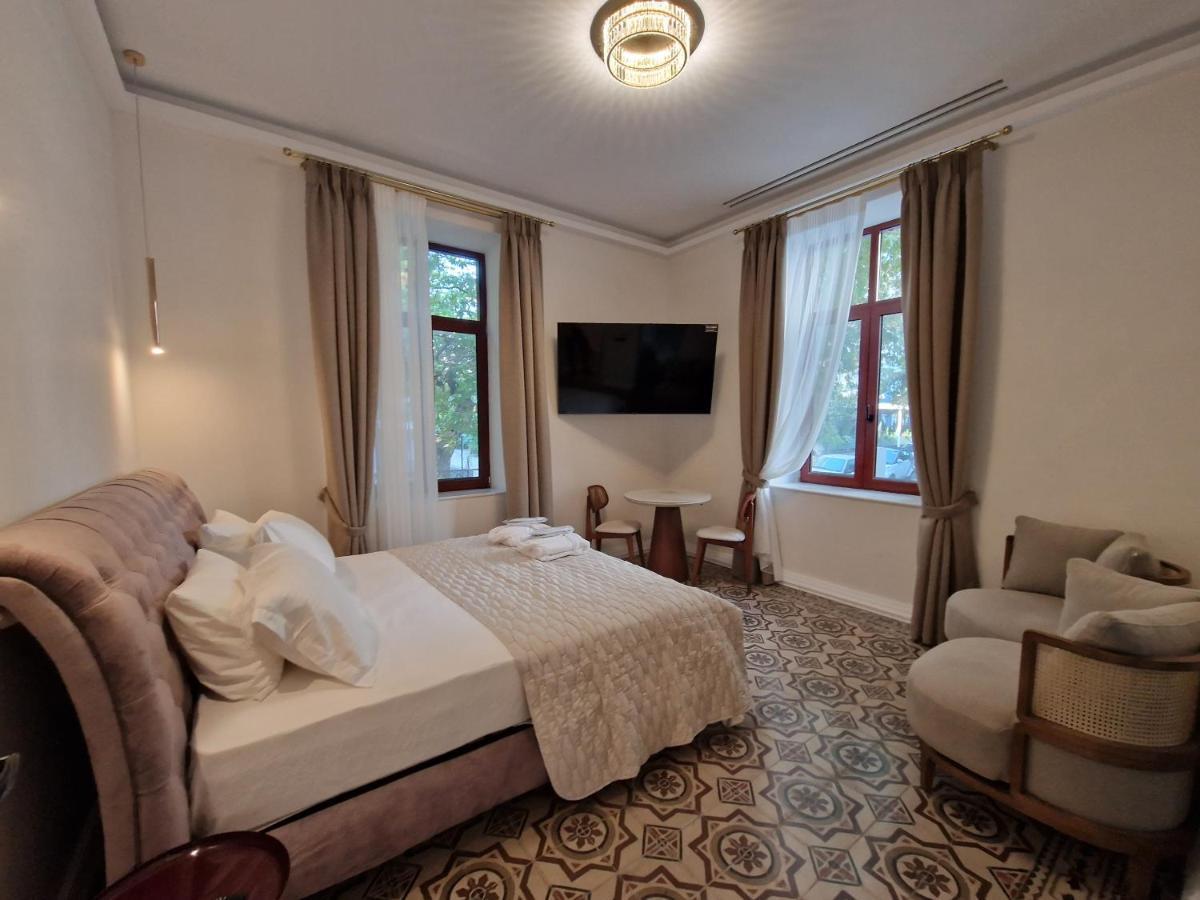 Jensen Luxury Suites Rhodes City Buitenkant foto