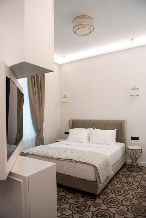 Jensen Luxury Suites Rhodes City Buitenkant foto