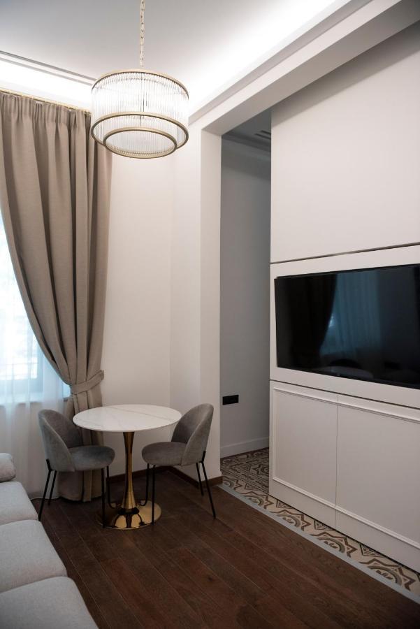 Jensen Luxury Suites Rhodes City Buitenkant foto